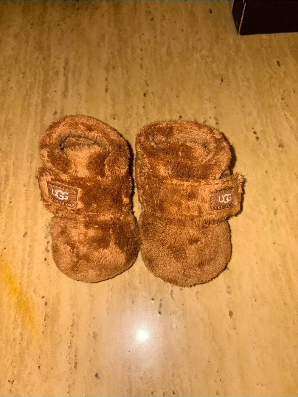 UGG Bixbee 0/1 Chestnut Faux-Fur Baby Booties with Hook Strap